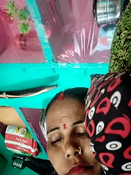 Pooja750 online show from February 25, 2026, 6:13 am