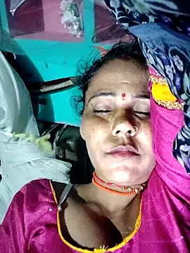 Pooja750 online show from September 27, 2025, 11:11 pm