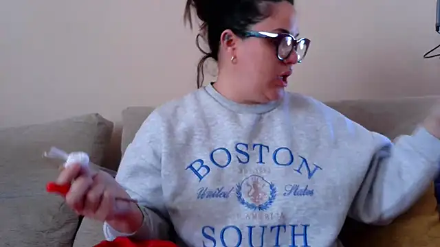 Cuquita83 online show from March 26, 2026, 8:34 am