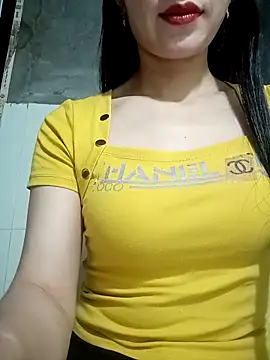 Vyvyy06 online show from October 21, 2025, 12:04 pm