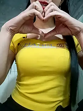 Vyvyy06 online show from November 15, 2025, 12:25 am