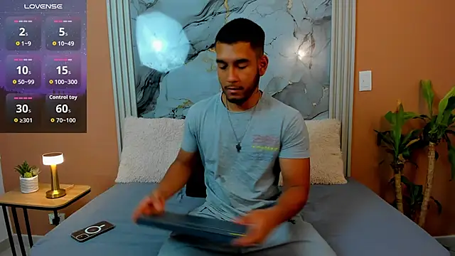 Snapshot of chatting on September 25, 2025, 11:05 am online show from September 25, 2025, 11:05 am