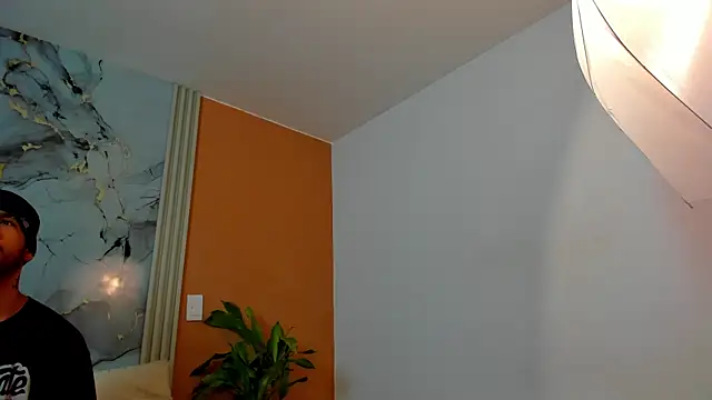 Snapshot of chatting on November 11, 2025, 11:27 am online show from November 11, 2025, 11:27 am