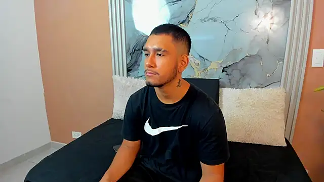 Snapshot of chatting on October 27, 2025, 11:33 am online show from October 27, 2025, 11:33 am