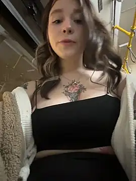 Mimiumuy online show from December 5, 2025, 4:05 pm