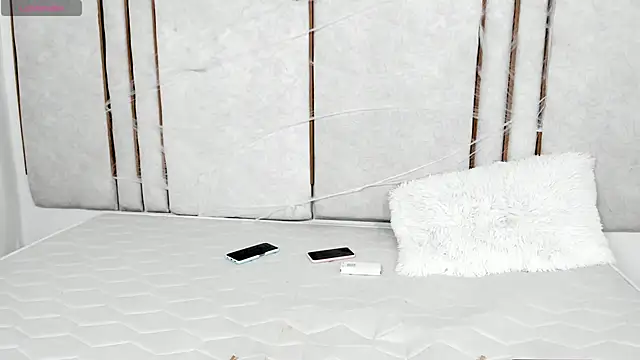 Lilith dry online show from October 17, 2025, 7:26 pm