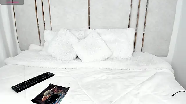 Lilith dry online show from October 14, 2025, 2:39 pm