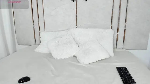 Lilith dry online show from October 27, 2025, 10:49 am