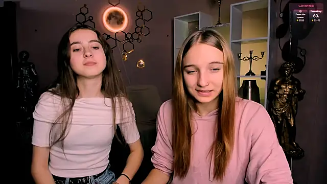 keylas moan online show from December 1, 2025, 1:23 pm