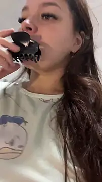 Snapshot of sarahreyess_11 chatting on November 28, 2025, 2:12 am sarahreyess 11 online show from November 28, 2025, 2:12 am