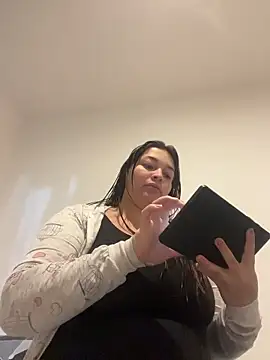 Snapshot of sarahreyess_11 chatting on March 25, 2026, 10:47 am sarahreyess 11 online show from March 25, 2026, 10:47 am