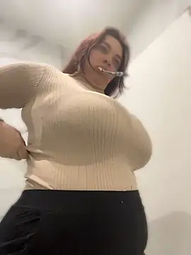 sarahreyess 11 online show from July 2, 2026, 10:21 am