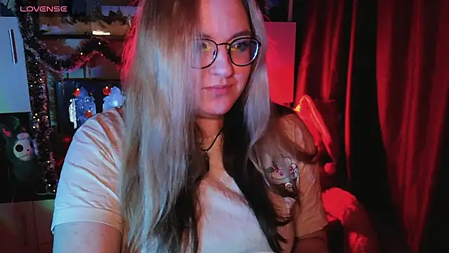 ZayaRush online show from December 15, 2025, 1:50 pm