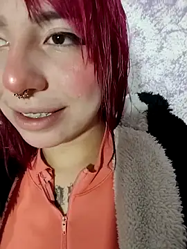 Kitty Melodi online show from June 18, 2026, 11:37 am