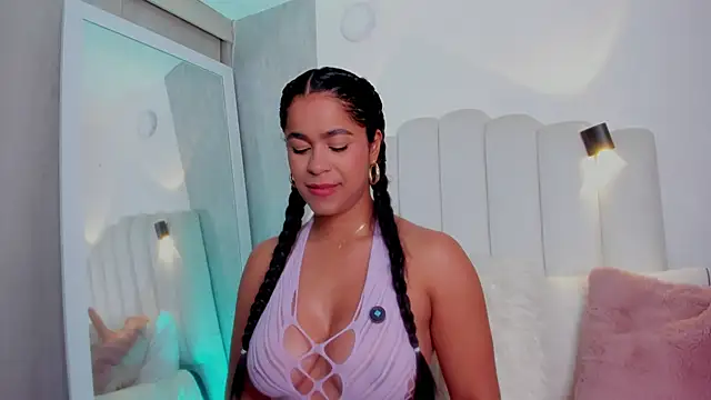 danna ross25 online show from October 13, 2025, 11:56 am