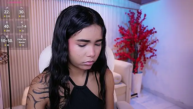 GiaNovak online show from October 25, 2025, 11:42 am