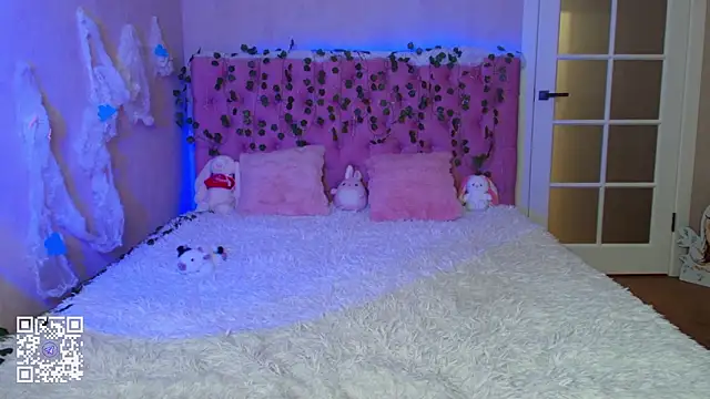 Pink Lila18 online show from February 20, 2026, 12:29 am