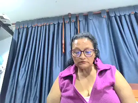  Cristal online show from November 1, 2025, 2:18 am