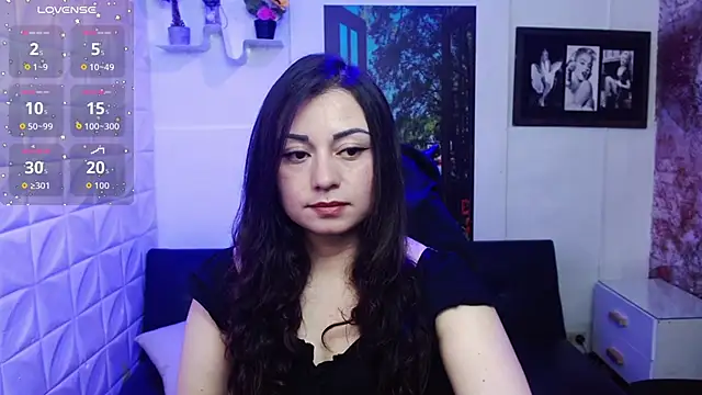 Eva Roussell online show from November 6, 2025, 4:44 pm