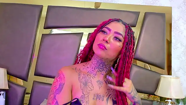 EmilieLake online show from March 27, 2026, 7:48 pm