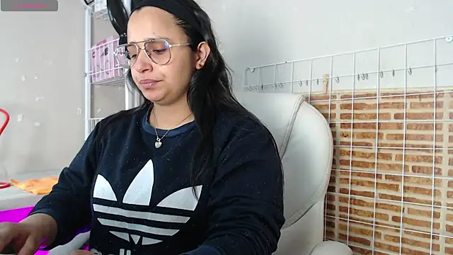  adahara queen online show from January 8, 2026, 4:07 am