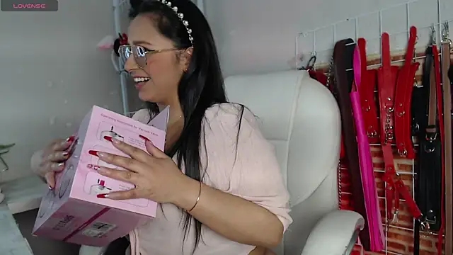  adahara queen online show from December 20, 2025, 4:48 am