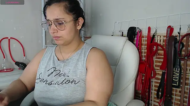  adahara queen online show from January 9, 2026, 4:30 am