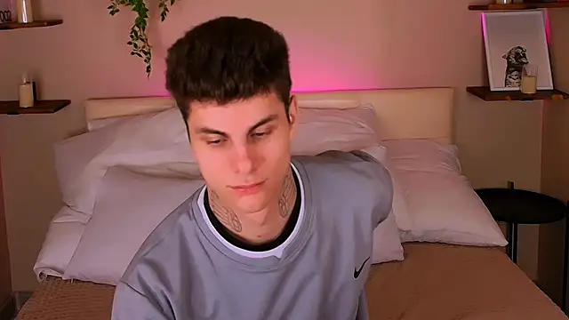 JackWolw online show from November 12, 2025, 10:02 pm