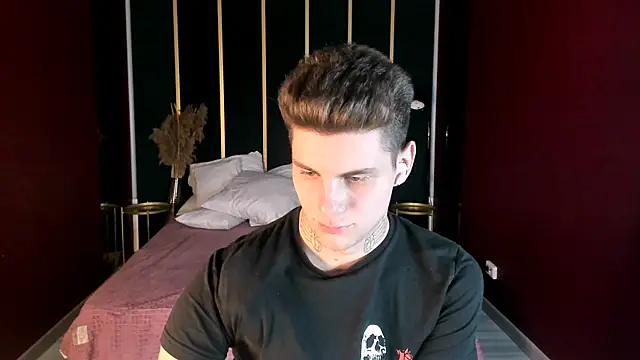 JackWolw online show from November 1, 2025, 8:14 pm