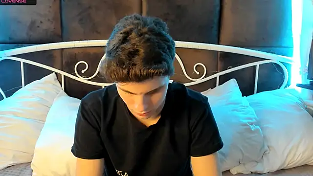 JackWolw online show from January 11, 2026, 4:30 am