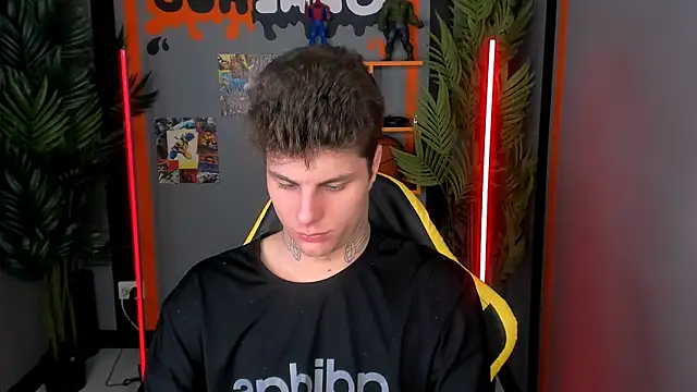 JackWolw online show from November 24, 2025, 7:19 am