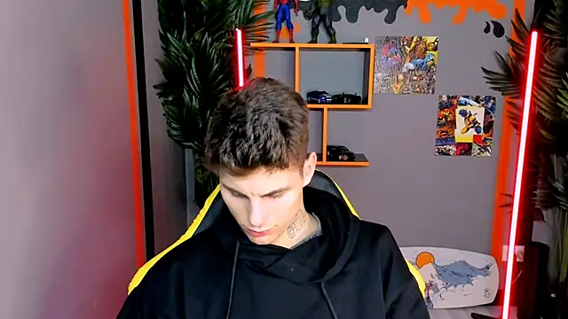 JackWolw online show from October 26, 2025, 5:41 am