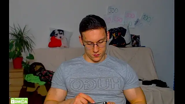 ZeinMiracles online show from February 19, 2026, 9:01 pm