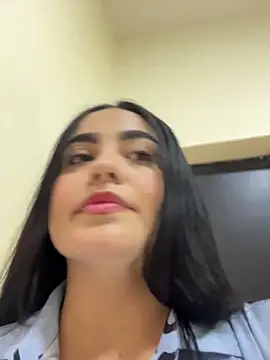 sofiiacarson online show from June 19, 2026, 7:52 pm