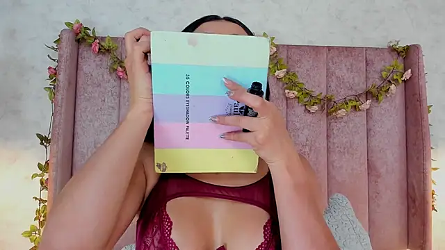 Snapshot of AnyaJay chatting on March 13, 2026, 9:31 pm AnyaJay online show from March 13, 2026, 9:31 pm