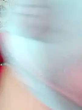 Snapshot of Hot-lino chatting on April 9, 2026, 7:53 pm Hot-lino online show from April 9, 2026, 7:53 pm