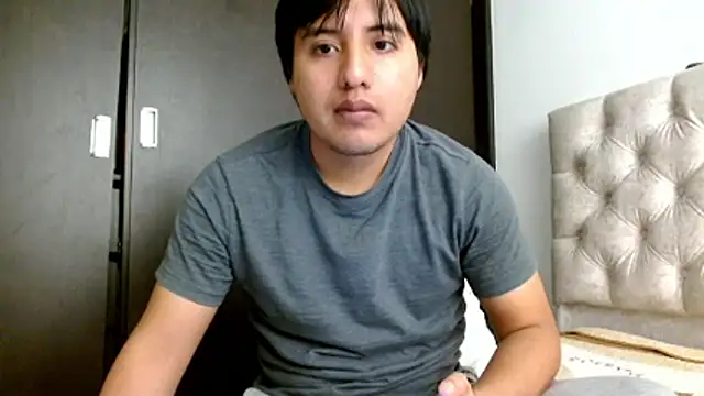 Snapshot of the_magnificent8 chatting on April 27, 2026, 4:49 pm the magnificent8 online show from April 27, 2026, 4:49 pm