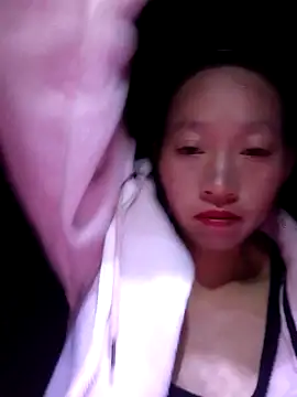 Snapshot of tcm-cute chatting on November 3, 2025, 8:45 pm tcm-cute online show from November 3, 2025, 8:45 pm