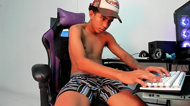 alluringangel0 online show from October 21, 2025, 2:33 am