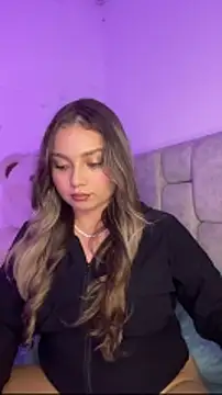 AnnyLopezzz  online show from January 19, 2026, 6:06 am