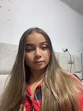 AnnyLopezzz  online show from April 3, 2026, 6:42 am