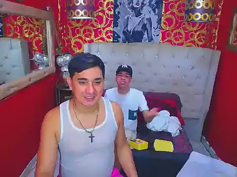 JHOVA23CM online show from November 14, 2025, 7:28 pm