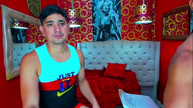 JHOVA23CM online show from April 15, 2026, 1:26 pm