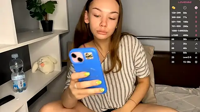 Snapshot of VelvetKate chatting on October 10, 2025, 2:51 pm VelvetKate online show from October 10, 2025, 2:51 pm