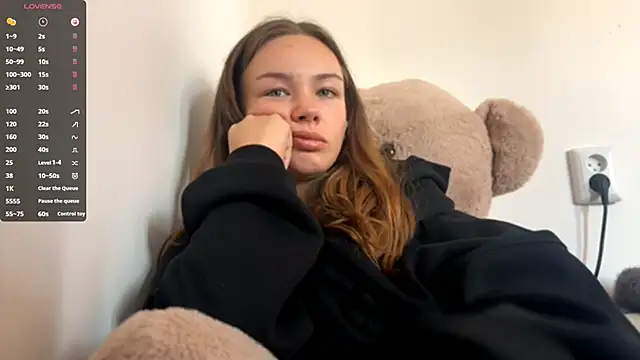 Snapshot of VelvetKate chatting on September 12, 2025, 10:04 am VelvetKate online show from September 12, 2025, 10:04 am