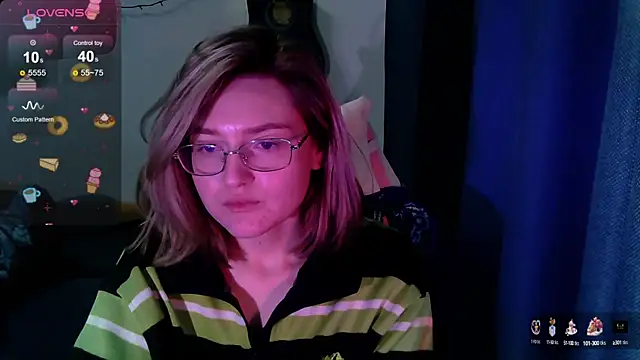 cute1stranger online show from September 9, 2025, 11:41 am