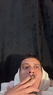 Snapshot of Mrjustin_sebas chatting on March 29, 2026, 1:40 am Mrjustin sebas online show from March 29, 2026, 1:40 am