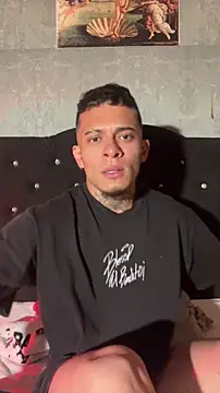 Snapshot of Mrjustin_sebas chatting on April 11, 2026, 12:51 am Mrjustin sebas online show from April 11, 2026, 12:51 am