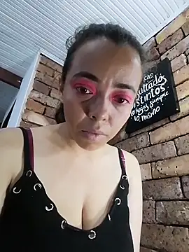 BarbaraLeython1 online show from November 8, 2025, 12:20 pm