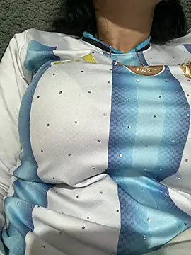 Snapshot of Micalovers chatting on July 27, 2026, 8:05 pm Micalovers online show from July 27, 2026, 8:05 pm